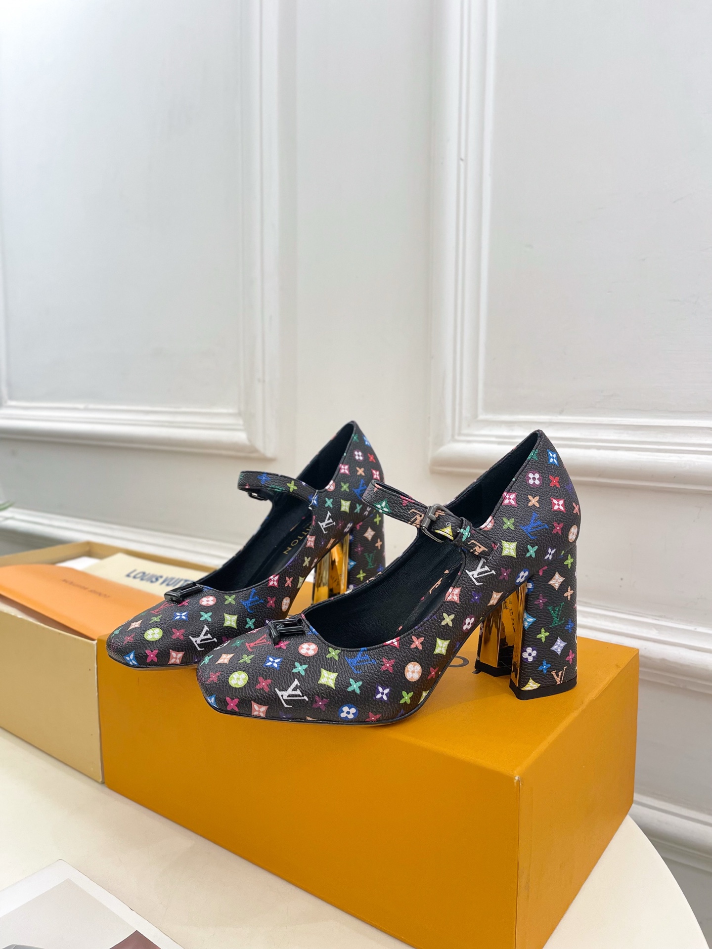 Women's high heels